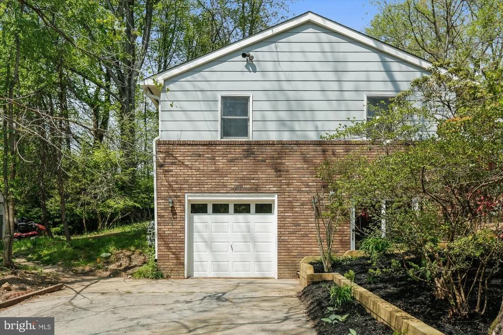 Photo of 700 TANLEY ROAD