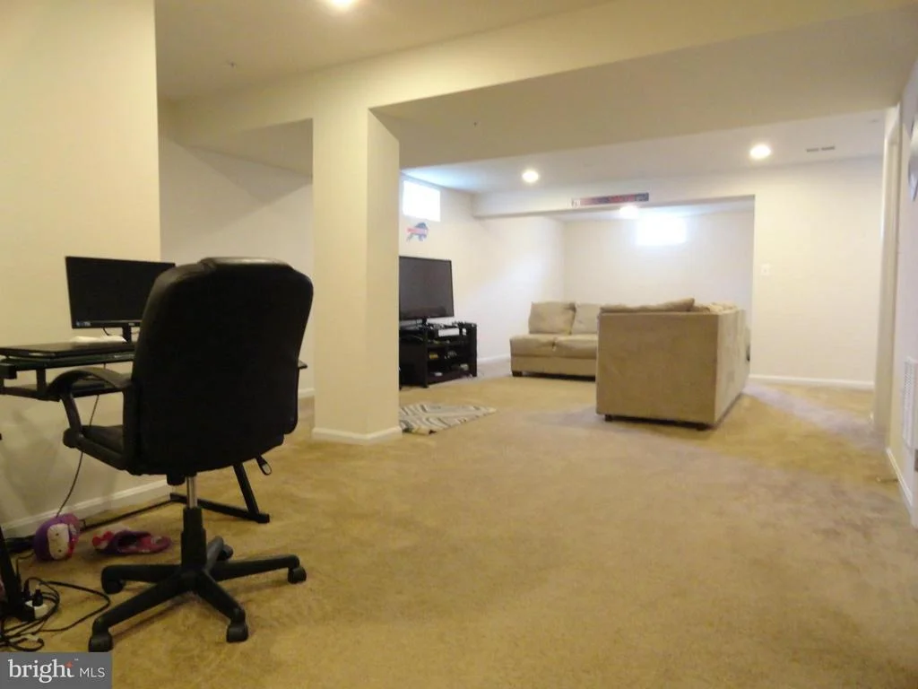 Photo of 7518 BETTYS WAY