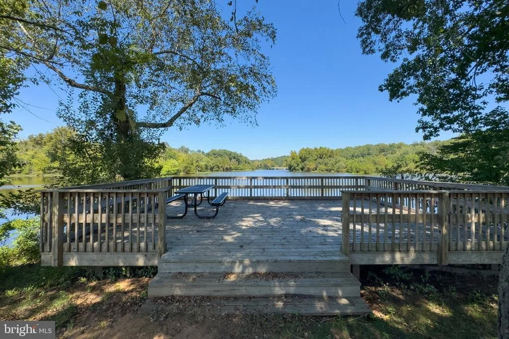 Photo of 11154 STONEBROOK DRIVE
