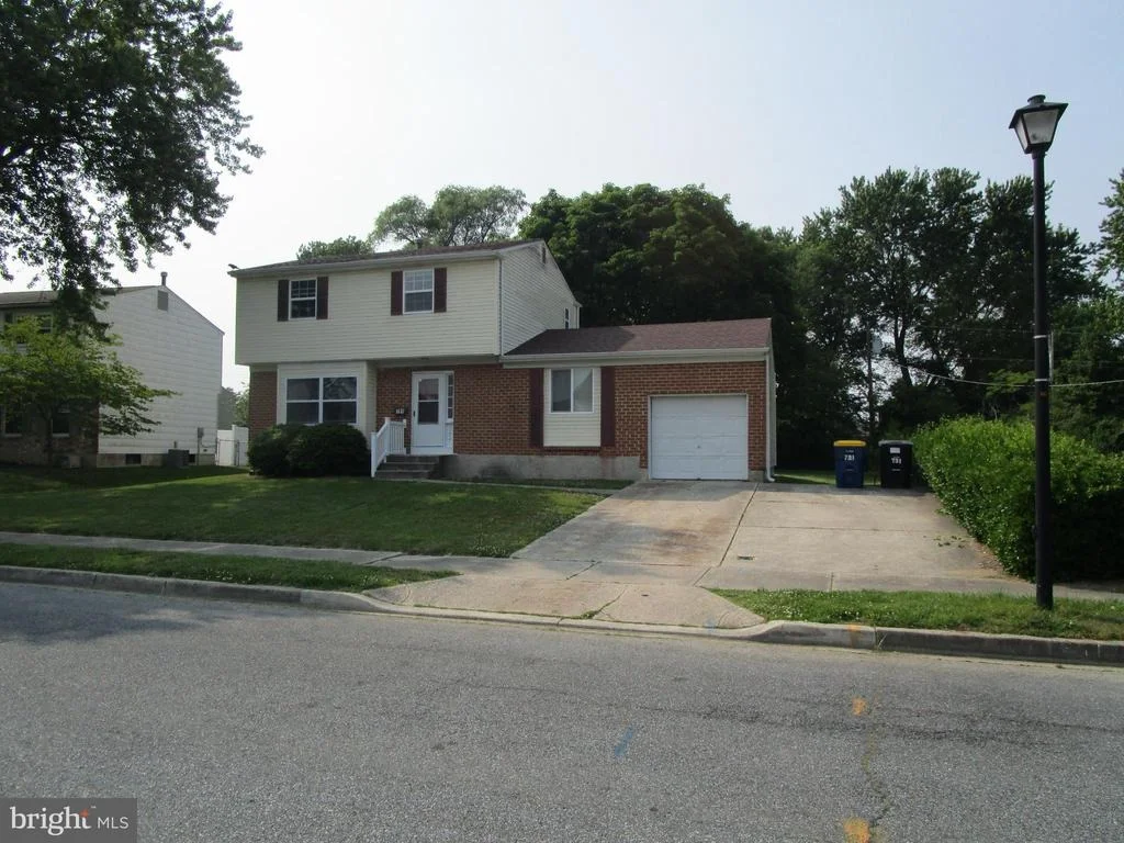 Photo of 791 MILLER DRIVE