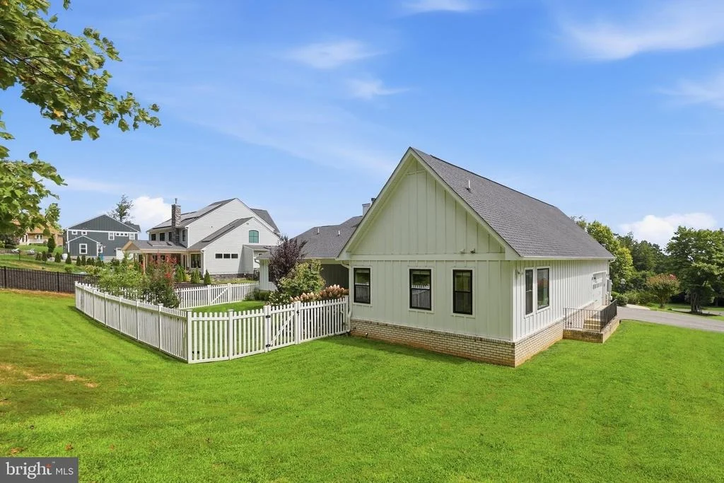 Photo of 8108 MOJAVE COURT