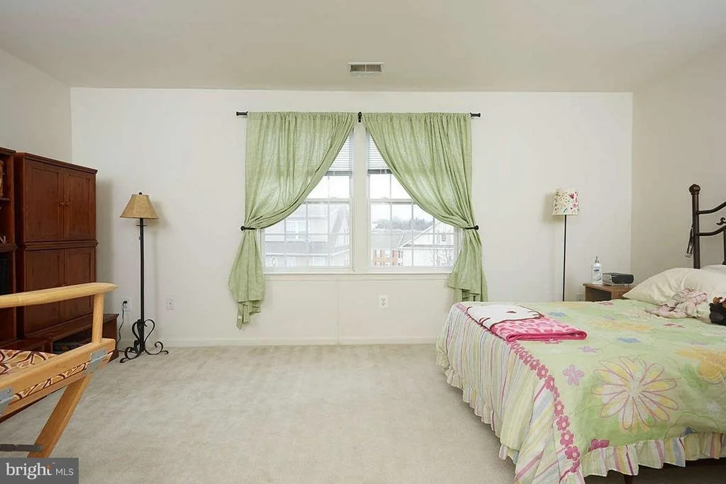 Photo of 560 EISENHOWER DRIVE