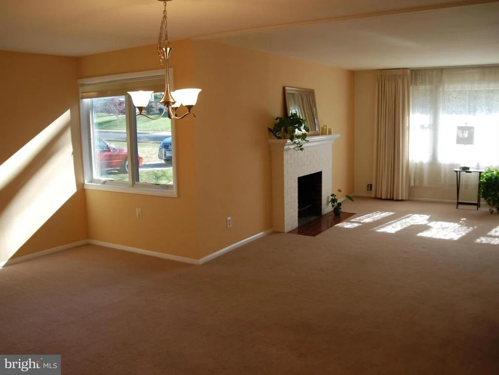 Photo of 8112 BULLOCK LANE