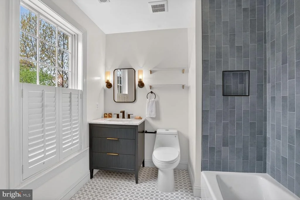 Photo of 4837 W STREET NW