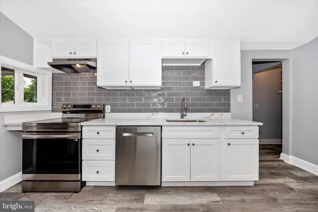 Photo of 12117 SUNNYVIEW DRIVE
