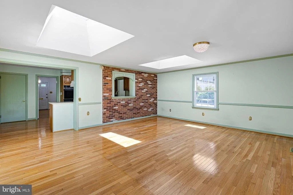 Photo of 1110 WEBSTER DRIVE
