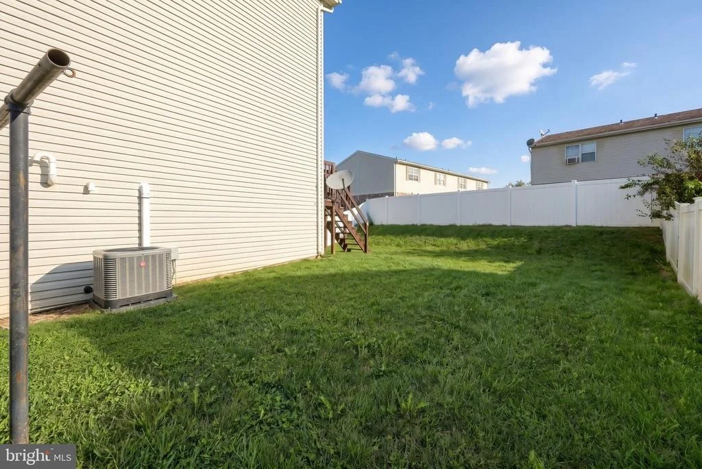 Photo of 24 SQUIRE CIRCLE