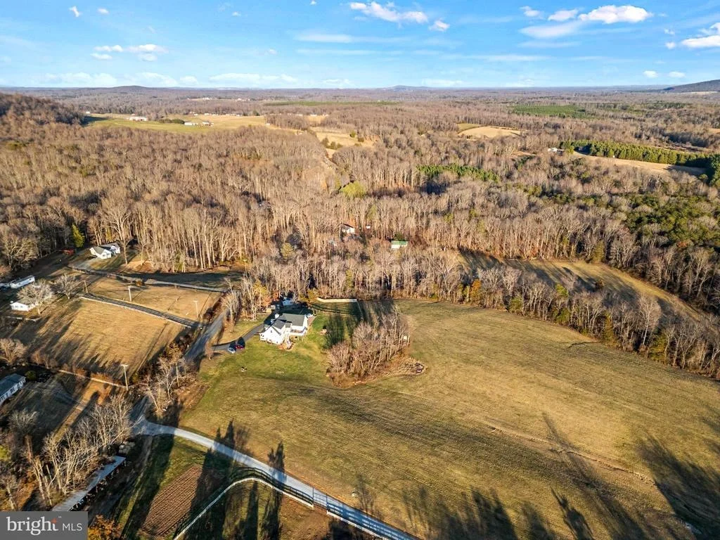 Photo of 3266 THOROUGHFARE ROAD