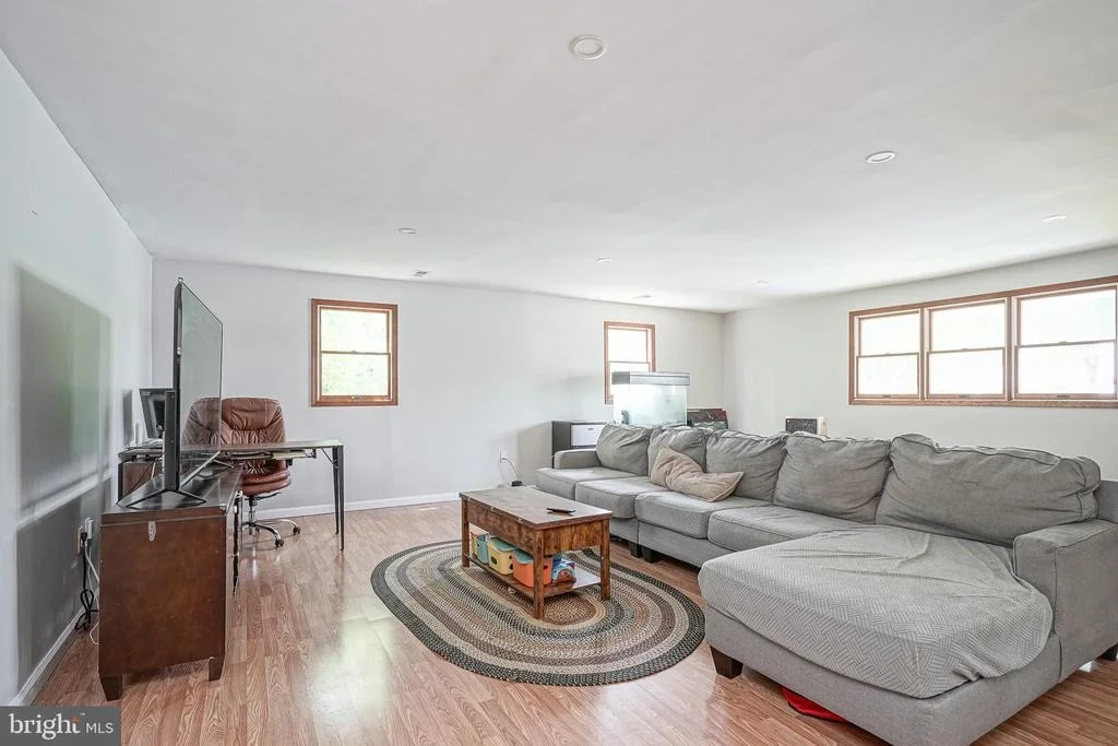 Photo of 541 WINDSOR AVENUE