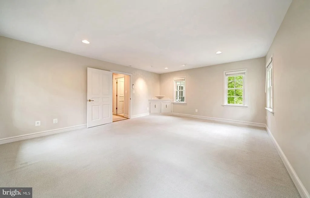 Photo of 6305 STONEHAM LANE