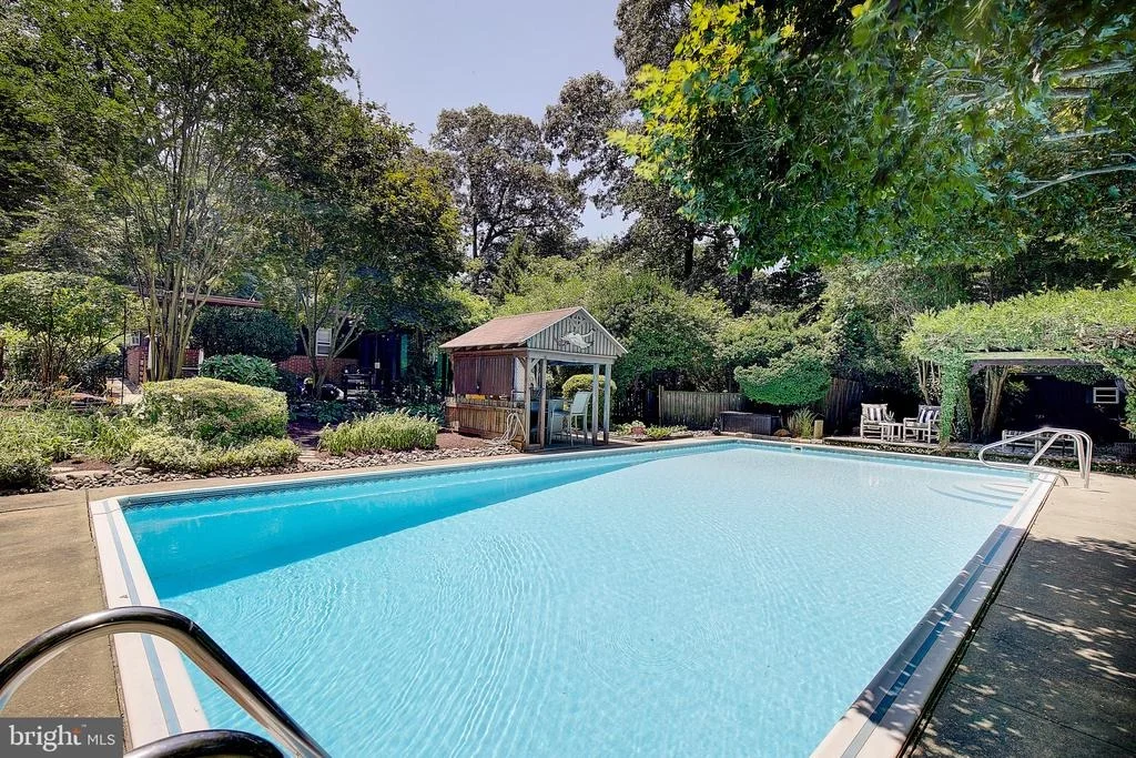 Photo of 1169 LATROBE DRIVE