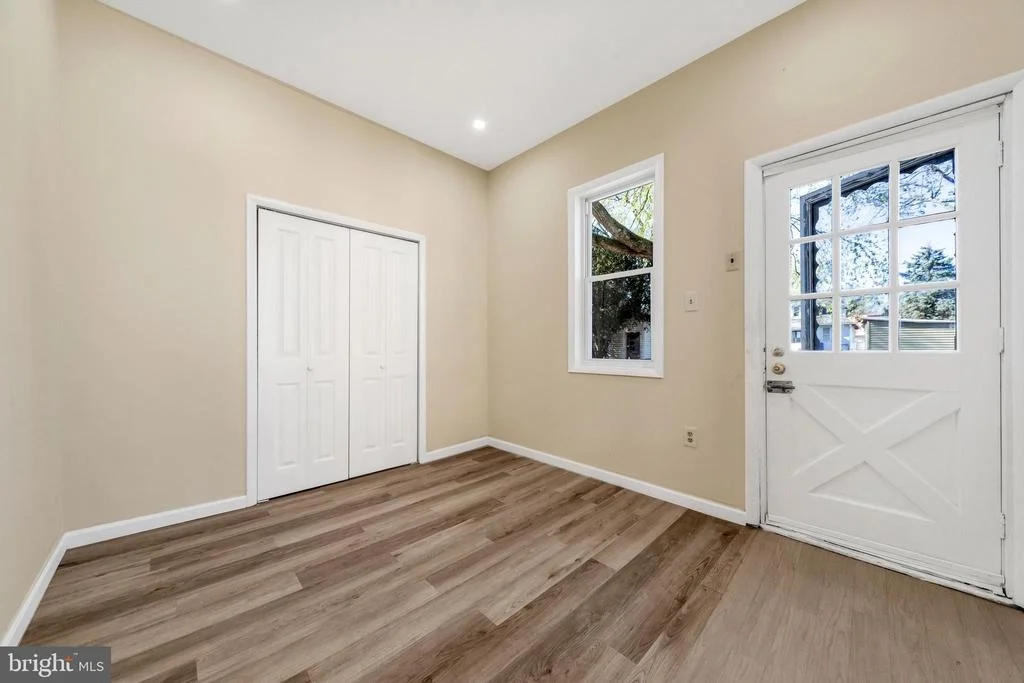 Photo of 724 HUNTER STREET