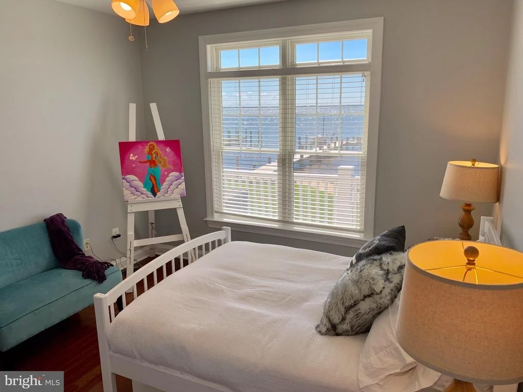 Photo of 3539 BAY DRIVE