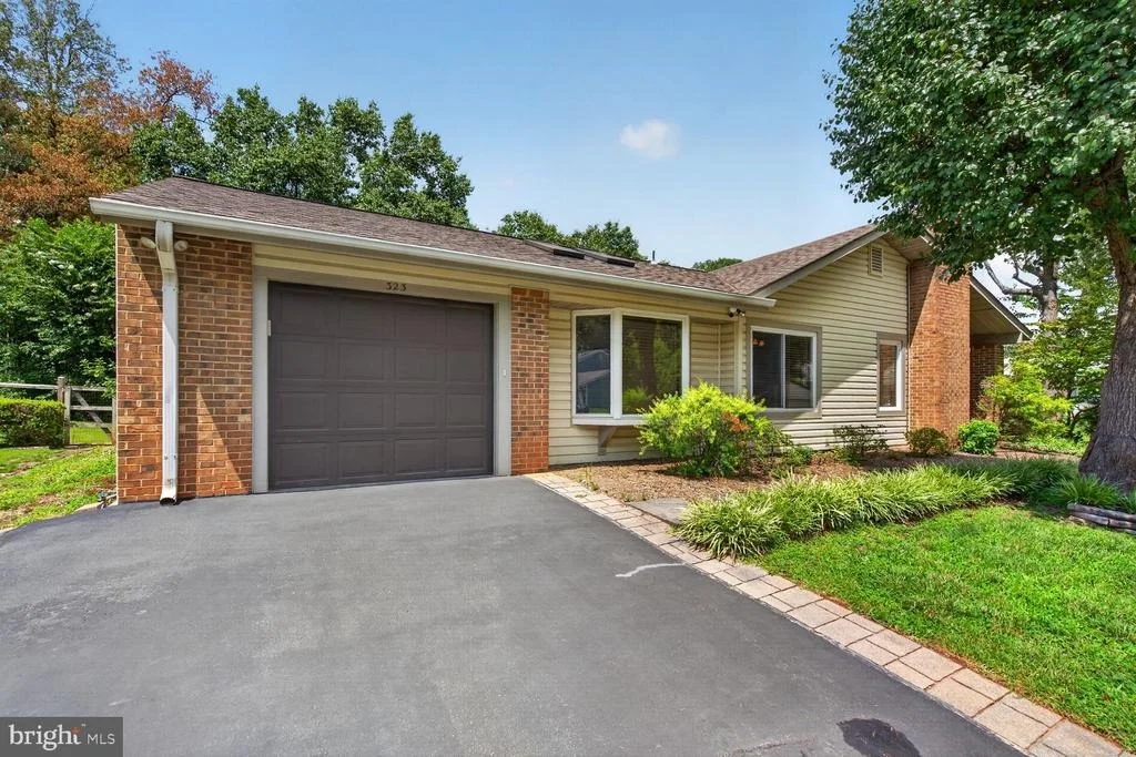 Photo of 323 AVONDALE DRIVE