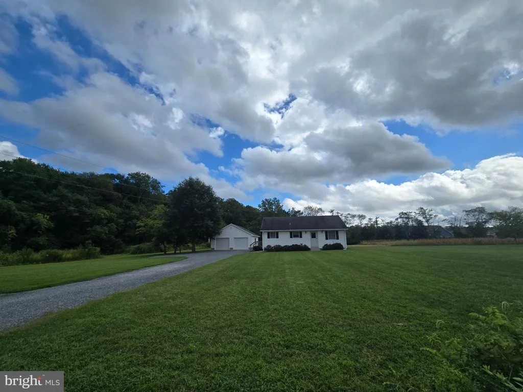 Photo of 22019 ROBINSONVILLE ROAD