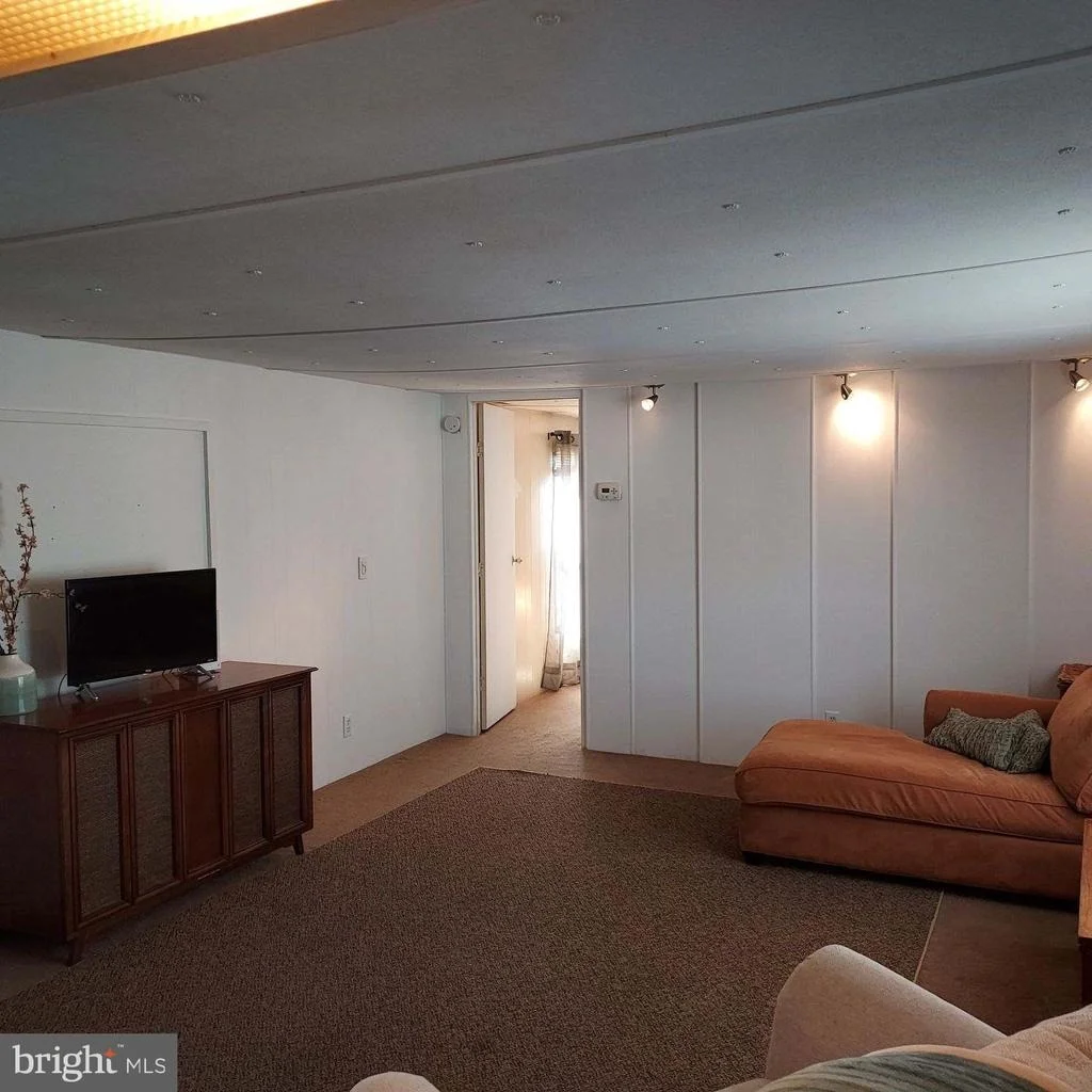 Photo of 33520 DAISY STREET