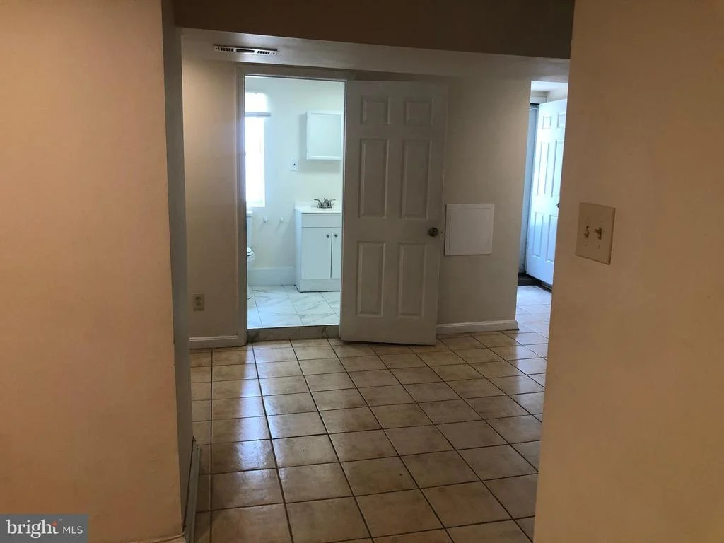 Photo of 516 MENTOR AVENUE