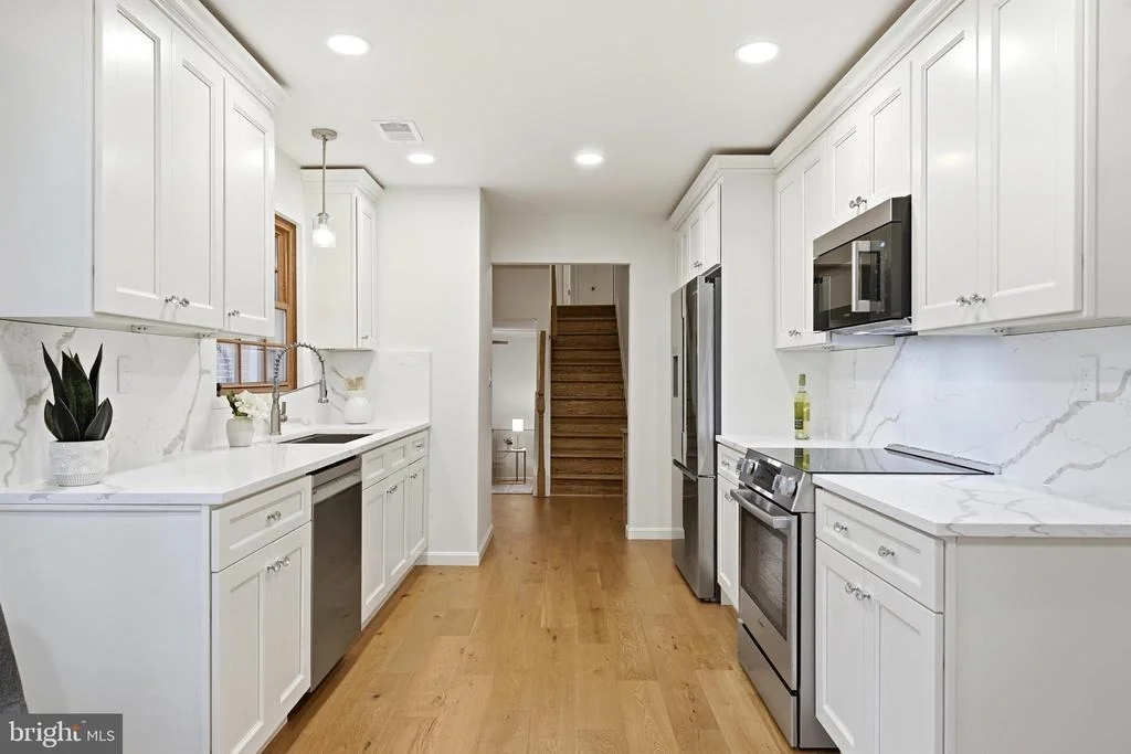 Photo of 4001 FEATHERSTONE PLACE
