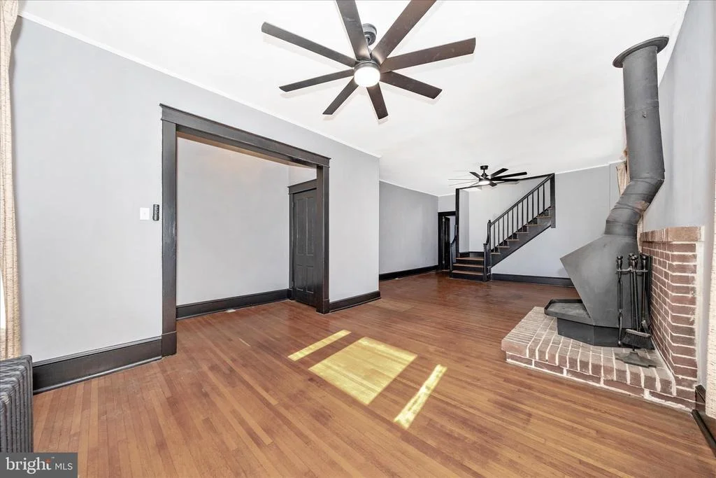 Photo of 519 SUMMIT AVENUE