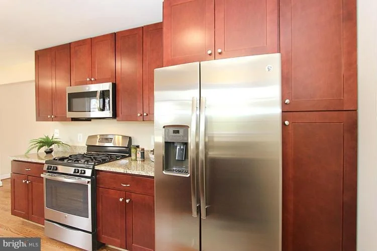Photo of 10701 GLENHAVEN DRIVE