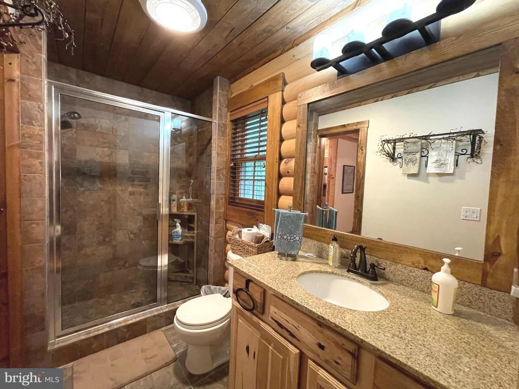 Photo of 185 HIDDEN VALLEY LANE