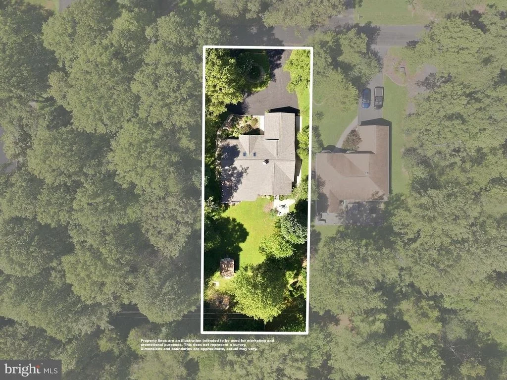 Photo of 323 STRATFORD CIRCLE