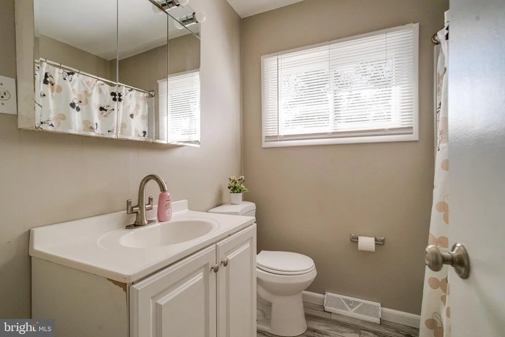 Photo of 442 BERNICE TERRACE