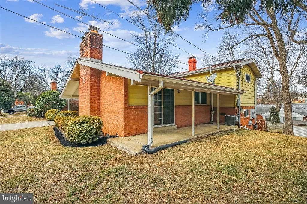 Photo of 715 BELGRADE ROAD N