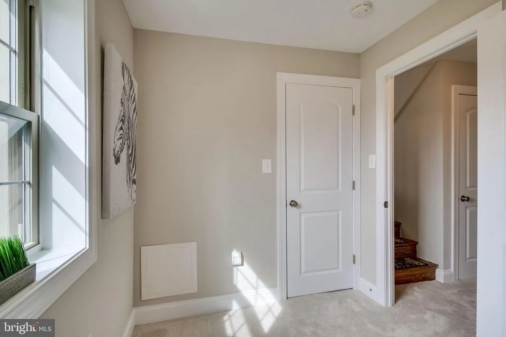 Photo of 919 JUNIPER PLACE