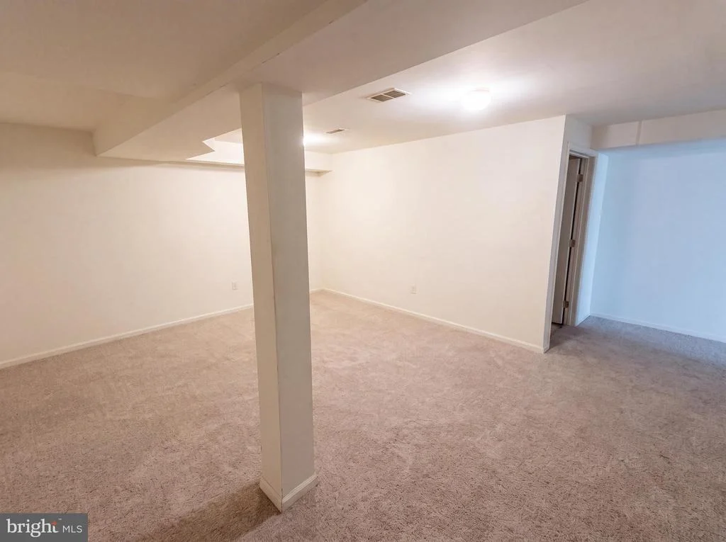 Photo of 32 LEENA LANE