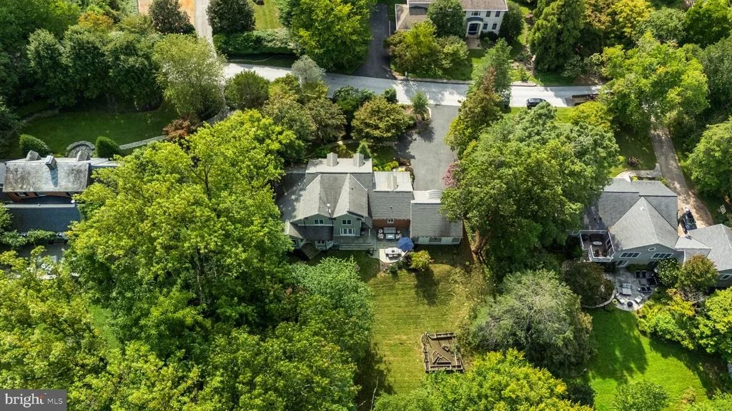 Photo of 6521 DARNALL ROAD