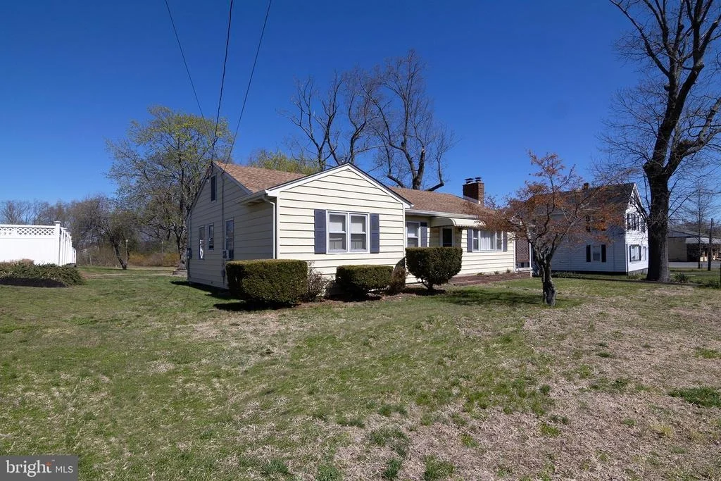 Photo of 13 CEDAR BROOK ROAD