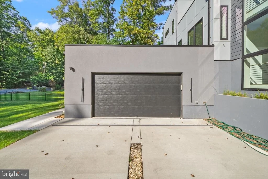 Photo of 3525 GLENBROOK ROAD