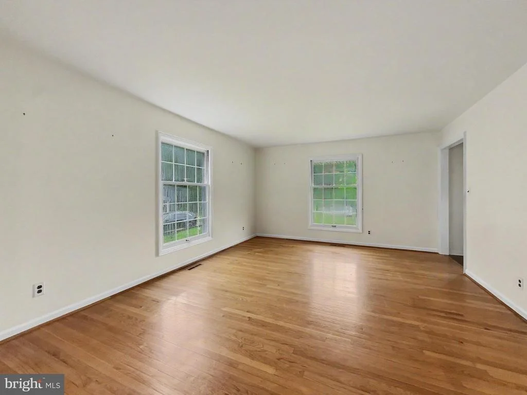 Photo of 1318 DENBY ROAD