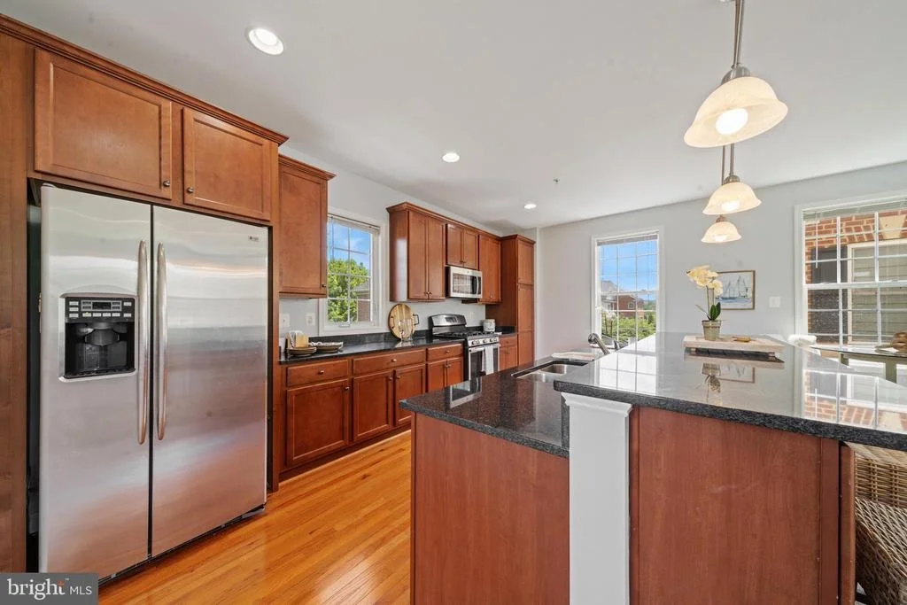Photo of 304 PARKVIEW AVENUE