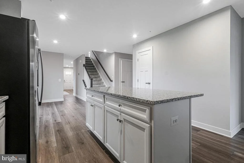 Photo of 14380 LONGHOUSE LOOP