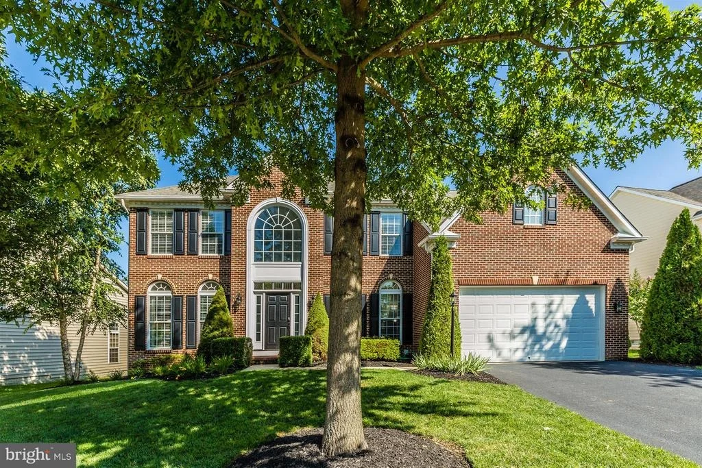 Photo of 610 GLENBROOK DRIVE