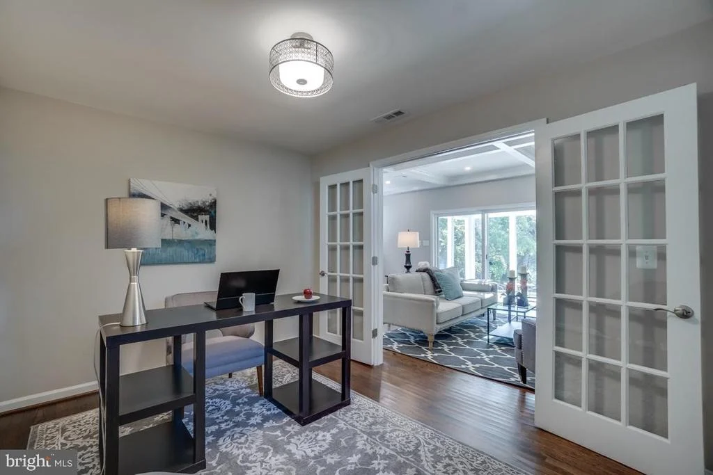 Photo of 913 SADDLEBACK COURT