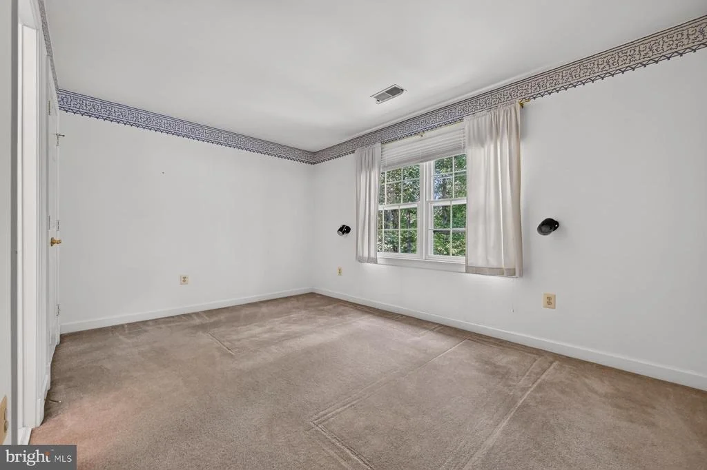 Photo of 900 MALVERN HILL DRIVE