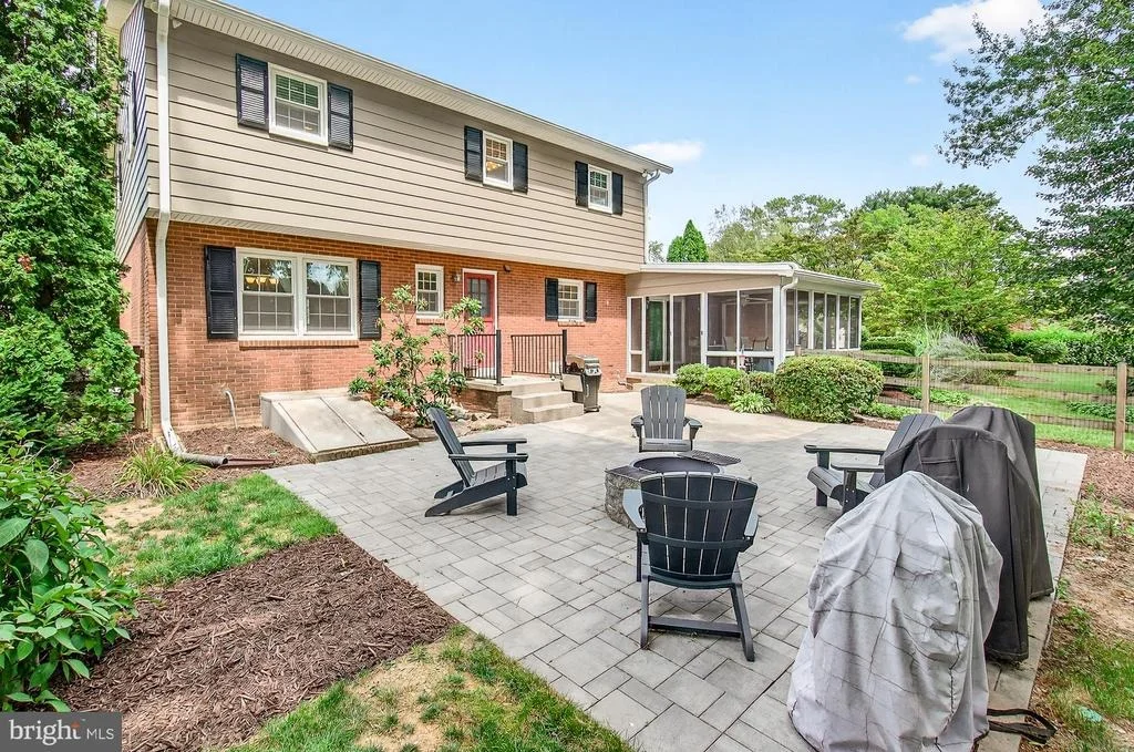 Photo of 8000 GLENDALE COURT