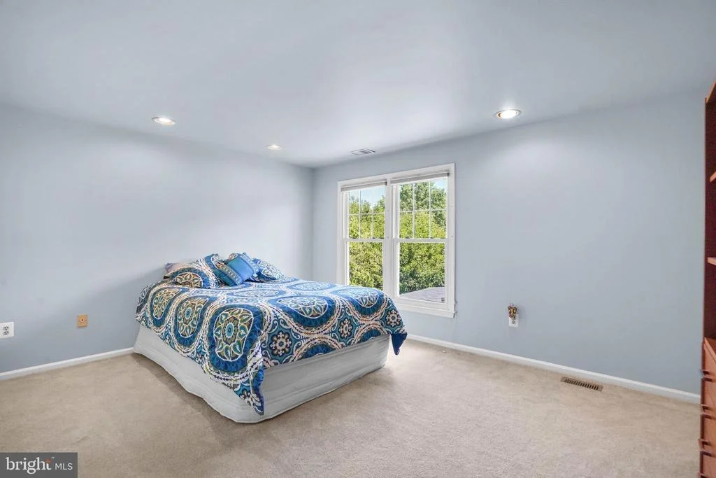 Photo of 17231 SANDY KNOLL DRIVE