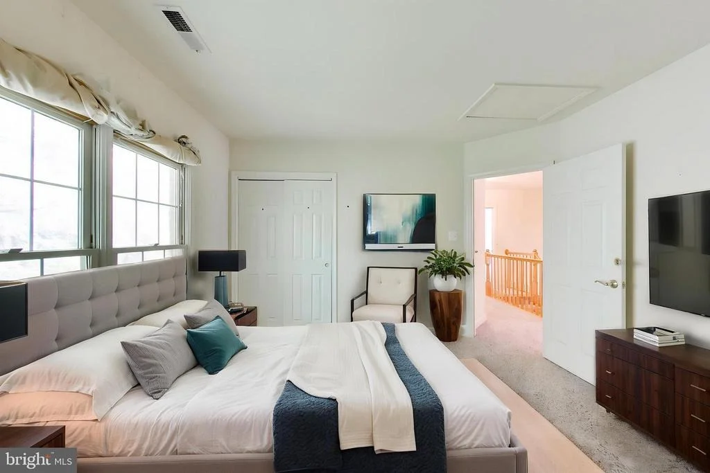 Photo of 6228 GARDEN ROAD