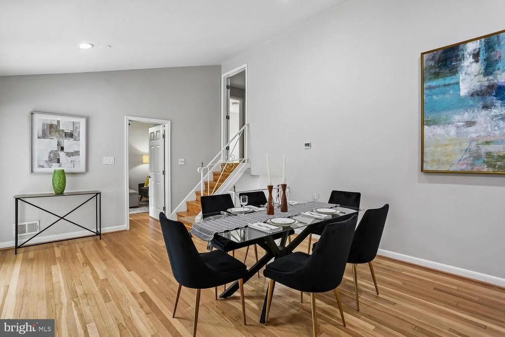 Photo of 811 KENBROOK DRIVE
