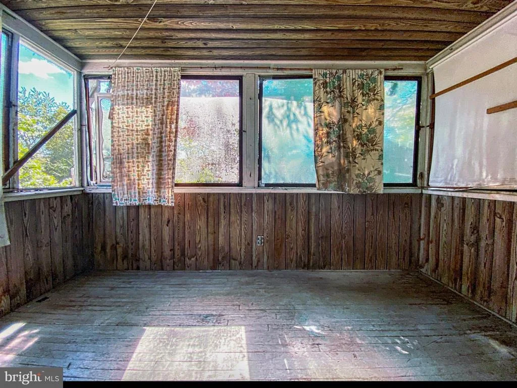 Photo of 2806 WEISMAN ROAD