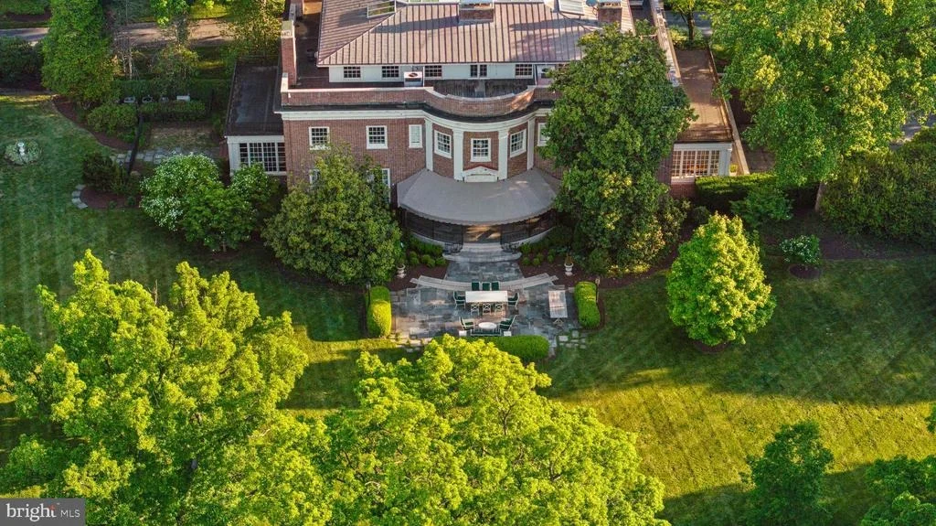 Photo of 15 CHARLCOTE PLACE