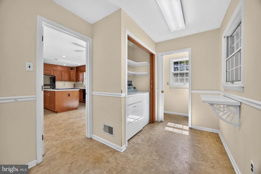 Photo of 10 CHILTON ROAD