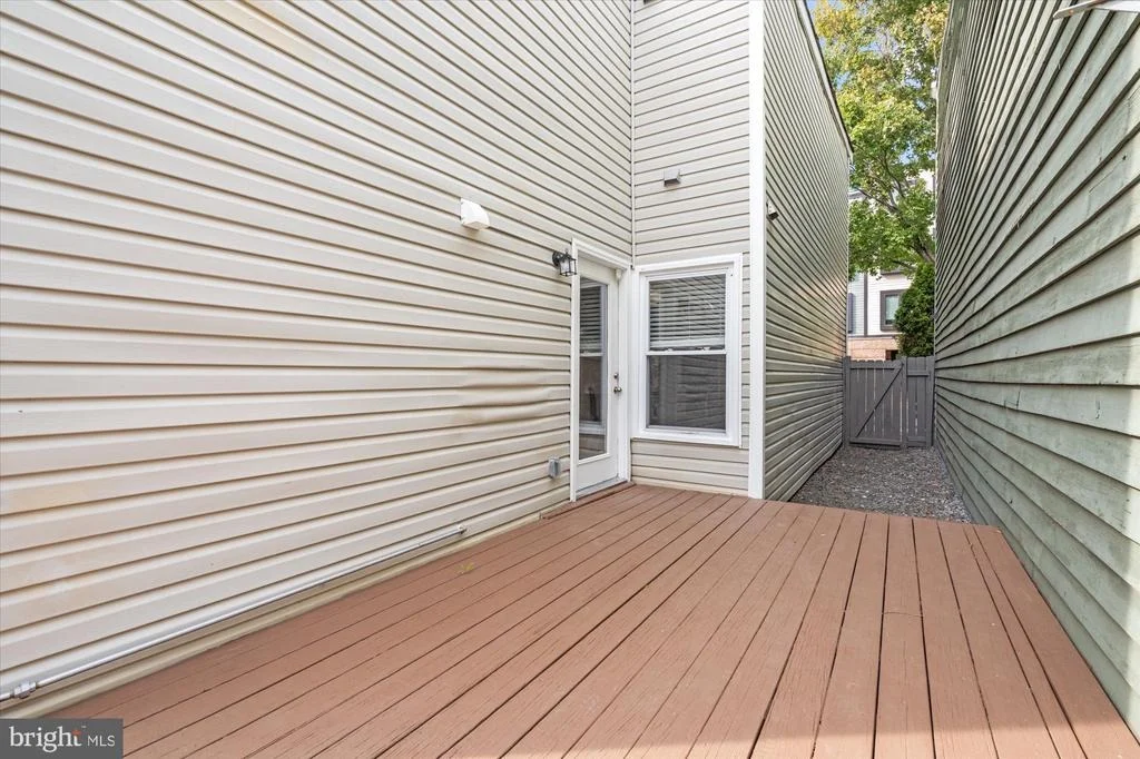 Photo of 1016 PENDLETON STREET