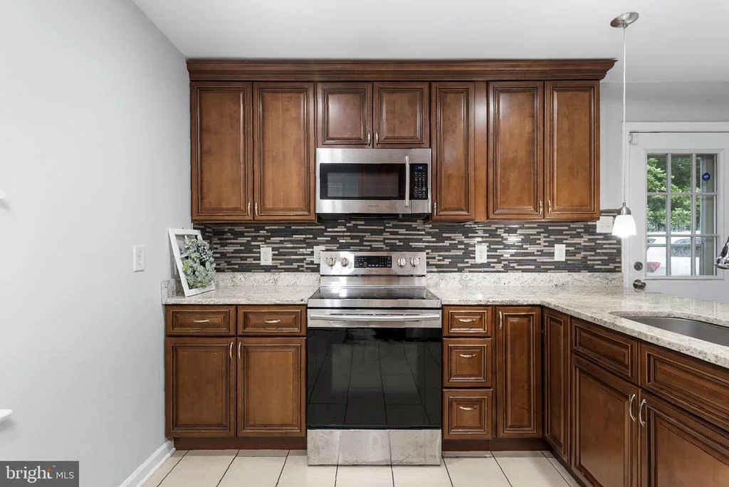 Photo of 1020 CEDAR CORNER ROAD
