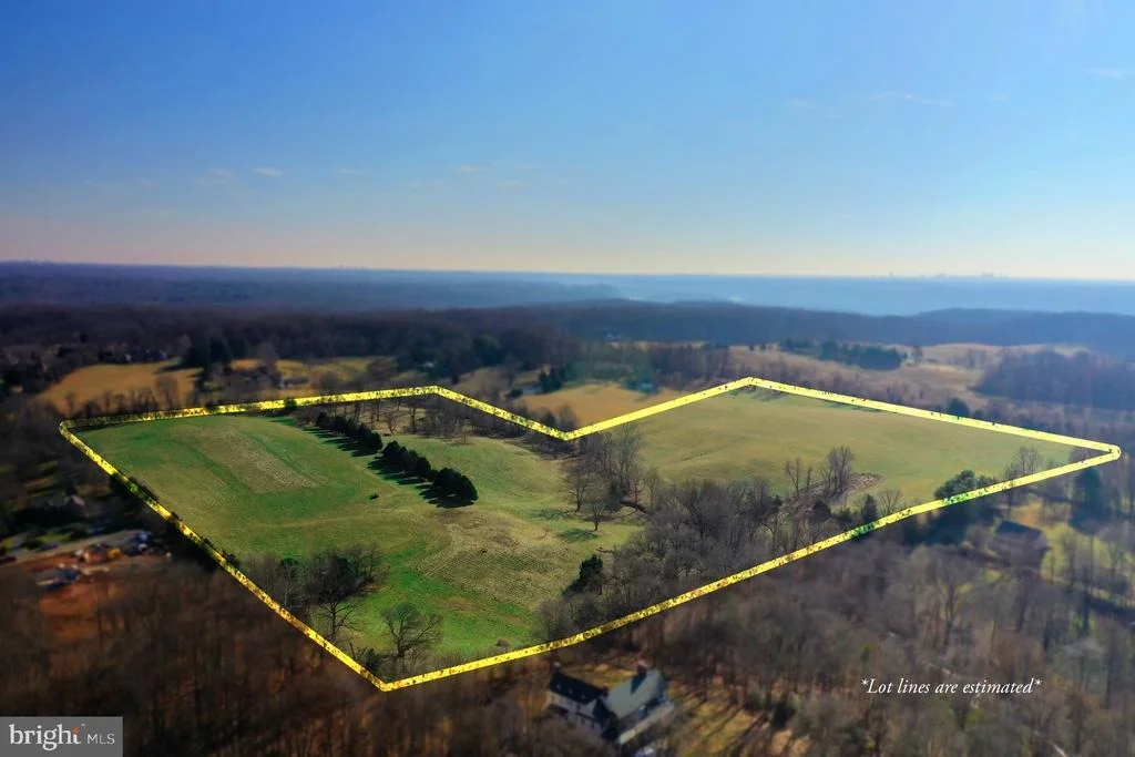 Photo of 15220 RIVER ROAD