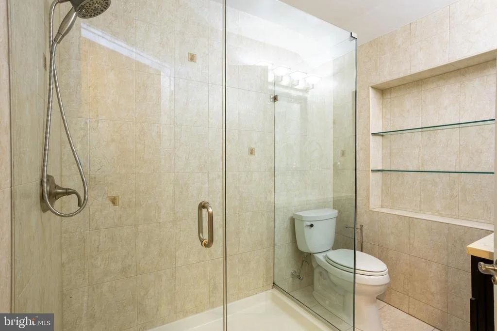 Photo of 3306 LABYRINTH ROAD